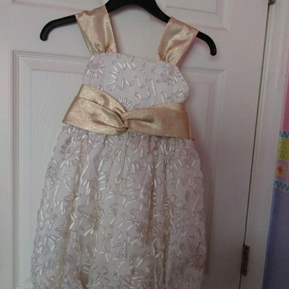 Dressey dress